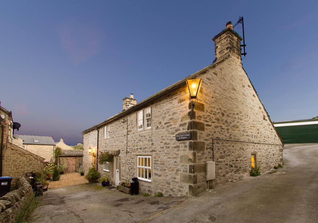 West End Cottage And Shippon Eyam Exterior foto